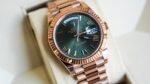 Rolex Day-Date 228235 – 40mm Everose Gold with Olive Green Roman Dial - 图片 6